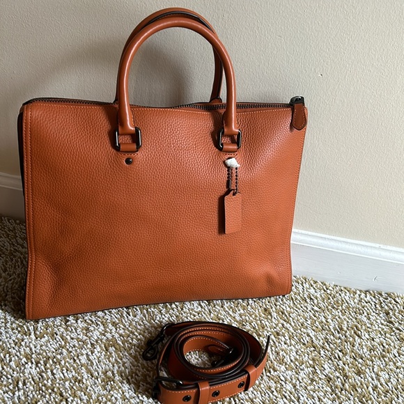 Coach - Picture 3 of 15